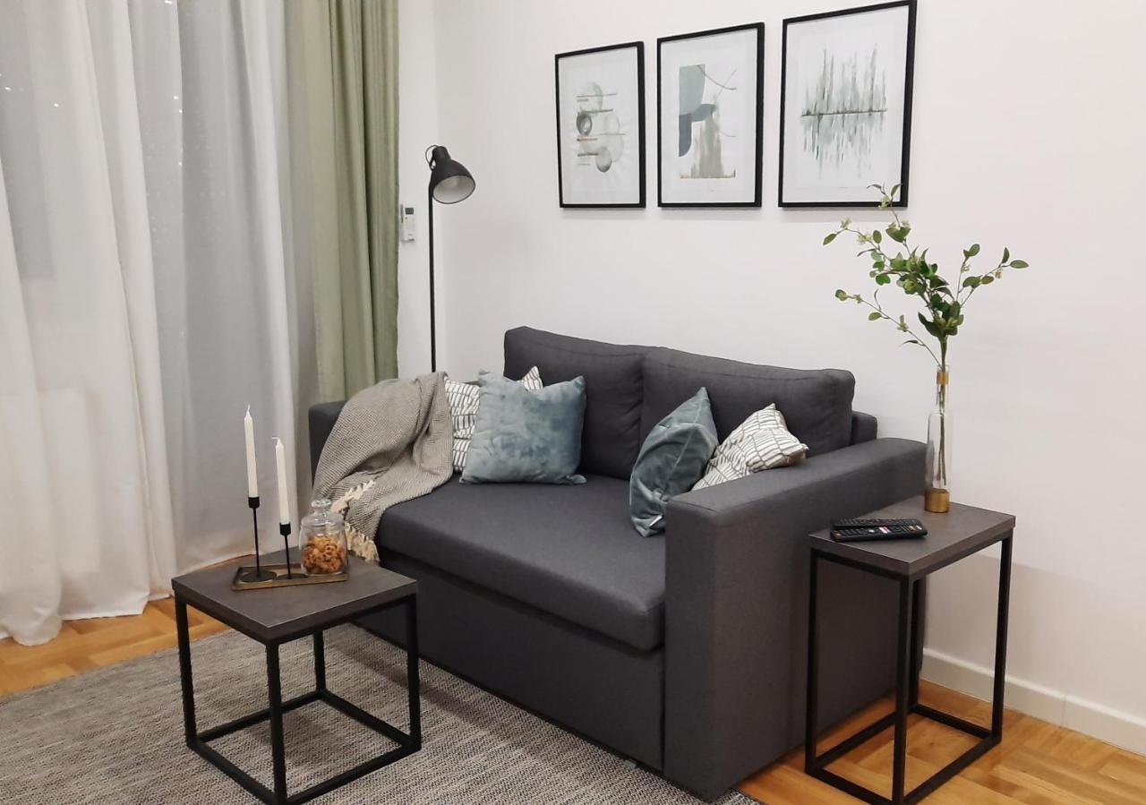 Nina Studio Apartment 比耶利纳 外观 照片