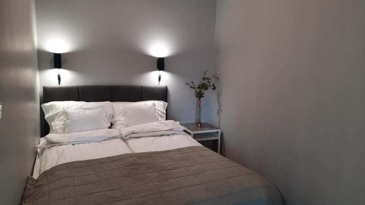 Nina Studio Apartment 比耶利纳 外观 照片
